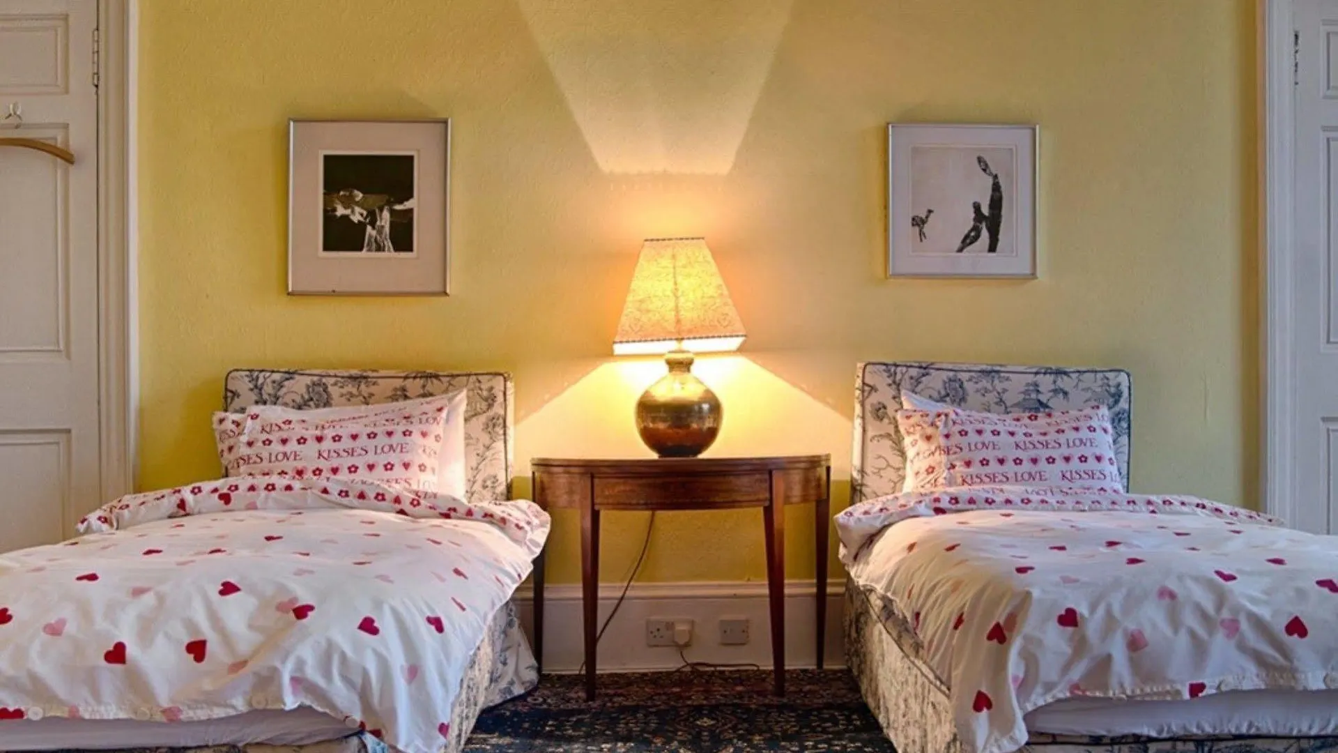 Winter Cherry Bed And Breakfast Broughton  3*, Edinburgh